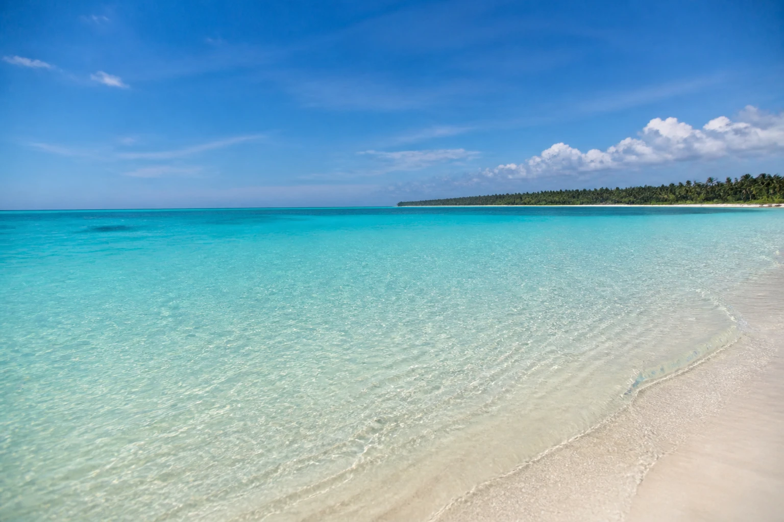 Clear Caribbean water near the Bávaro shoreline